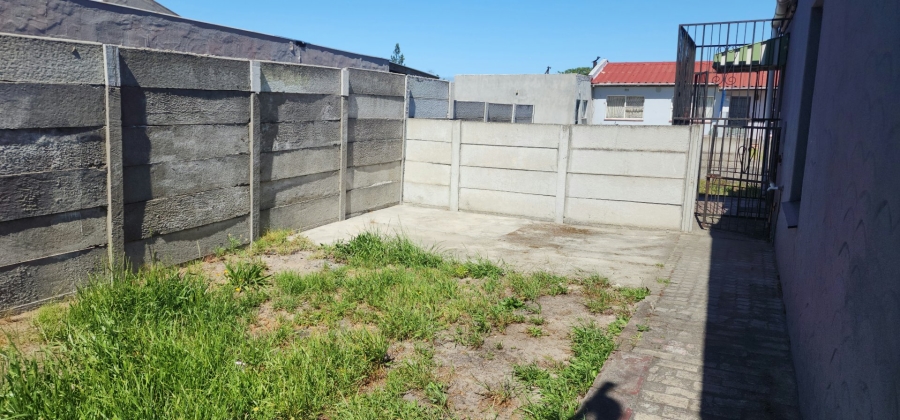 3 Bedroom Property for Sale in Palm Park Western Cape